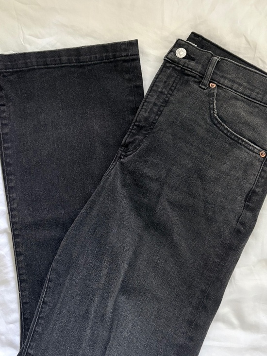 Black 90s Bootcut Distressed High Rise Jeans Express - Picture 1 of 4